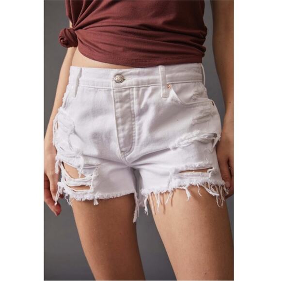 NWT Free People Maggie Mid-Rise Distressed Shorts Optic White Size 25 - Picture 2 of 10